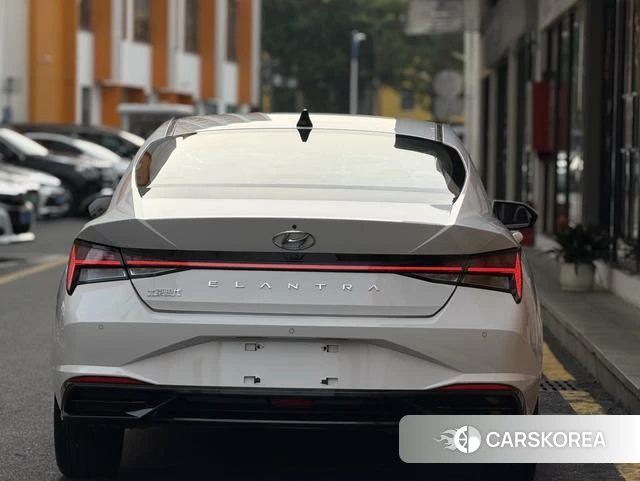 Hyundai Elantra id 4298083 из Китая 11