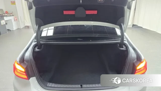 BMW 5 Series (G30) id 3480422 из Кореи 11