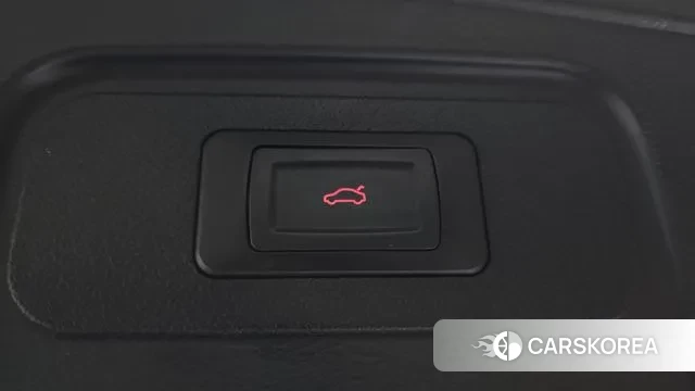 Infiniti Q30 id 3778956 из Кореи 11