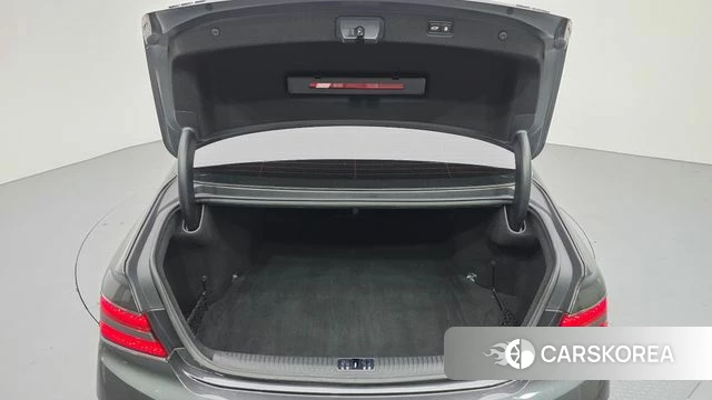 Genesis G90 id 4330848 из Кореи 11