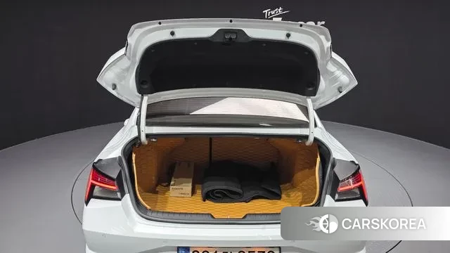 Hyundai Avante (CN7) id 3394538 из Кореи 11