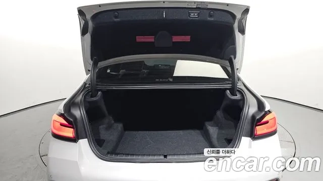 BMW 5 Series (G30) id 2944897 из Кореи 11