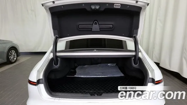 Hyundai Grandeur (GN7) id 2815966 из Кореи 11