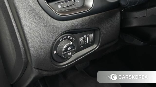 Jeep Renegade id 4647241 из Кореи 11