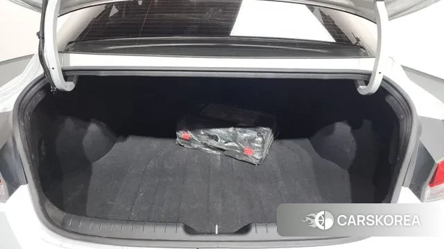 Hyundai Avante Hybrid (CN7) id 3301146 из Кореи 11