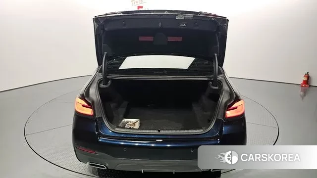 BMW 5 Series (G30) id 2976143 из Кореи 11