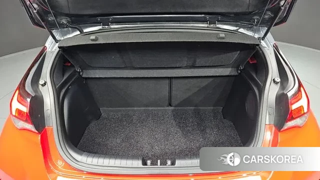 Hyundai Veloster (JS) id 3029308 из Кореи 11