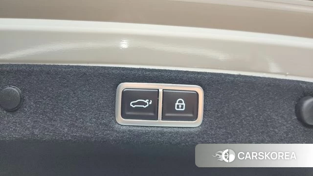 Hyundai Grandeur (GN7) id 4248711 из Кореи 11