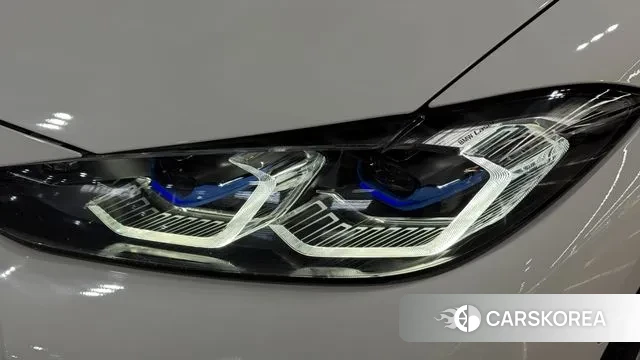 BMW i4 id 3695619 из Кореи 11