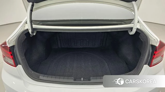 Hyundai The New Avante AD id 4180197 из Кореи 11