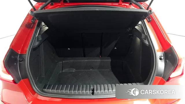 BMW 1 Series (F40) id 3686990 из Кореи 11