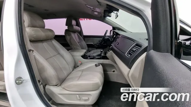 Kia The New Carnival id 2569993 из Кореи 11