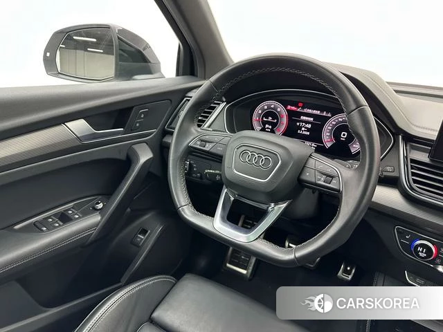 Audi Q5L id 3908267 из Китая 11