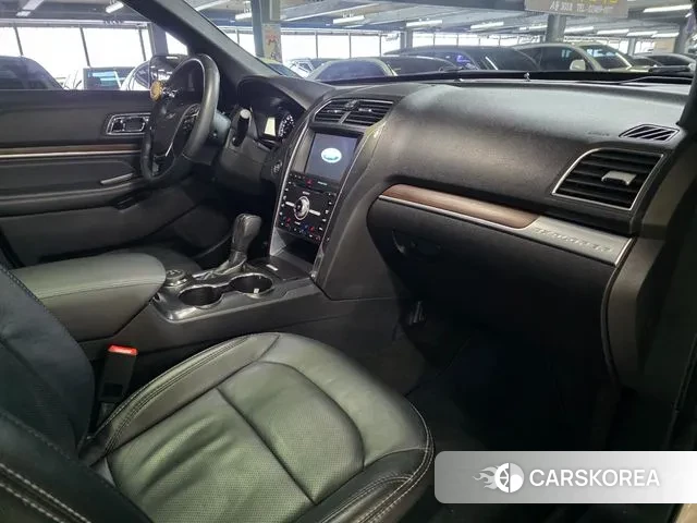 Ford Explorer id 2966736 из Кореи 11