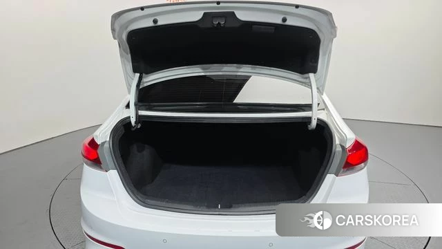 Hyundai Avante AD id 4318180 из Кореи 11