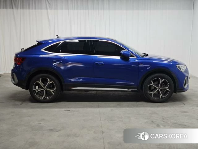 Audi Q3 Sportback id 4272664 из Китая 11