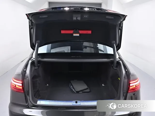 Audi A8 (D5) id 3349119 из Кореи 11