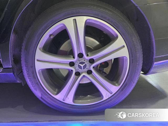 Mercedes-Benz E-Class W213 id 4424429 из Кореи 11