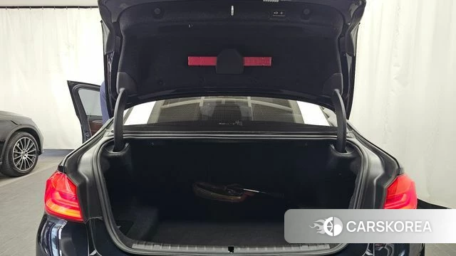 BMW 5 Series (G30) id 3937205 из Кореи 11