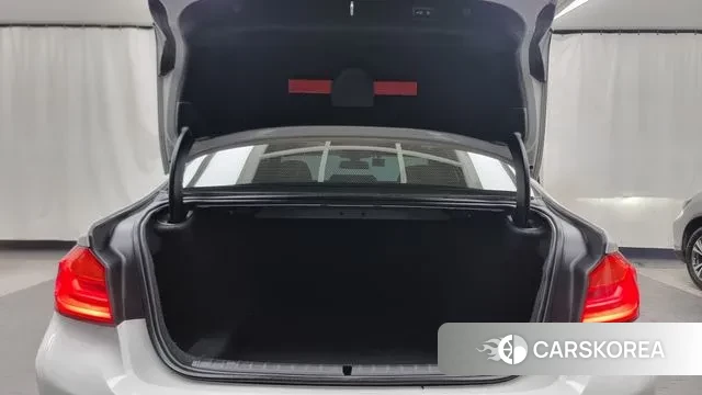 BMW 5 Series (G30) id 3013178 из Кореи 11