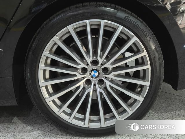 BMW 7 Series (G11) id 3799576 из Кореи 11