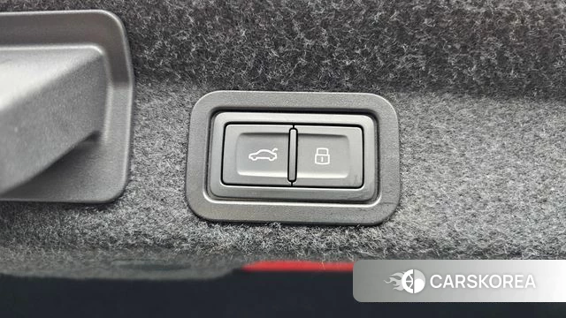 Audi A6 (C8) id 3838795 из Кореи 11