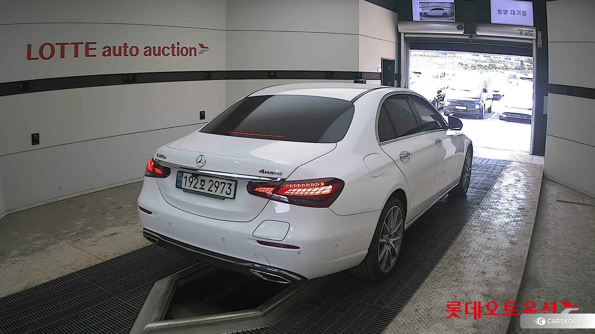 Mercedes-Benz Mercedes-Benz E300 e 4MATIC id 4289668 из Кореи 11