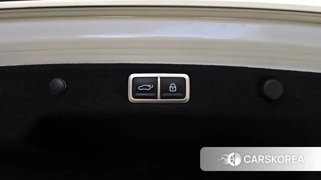 Hyundai Grandeur (GN7) id 3634500 из Кореи 11