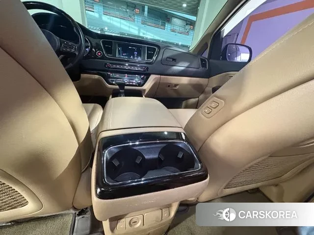 Kia The New Carnival id 3357048 из Кореи 11