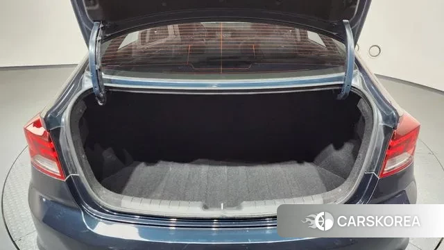 Hyundai The New Avante AD id 3547332 из Кореи 11