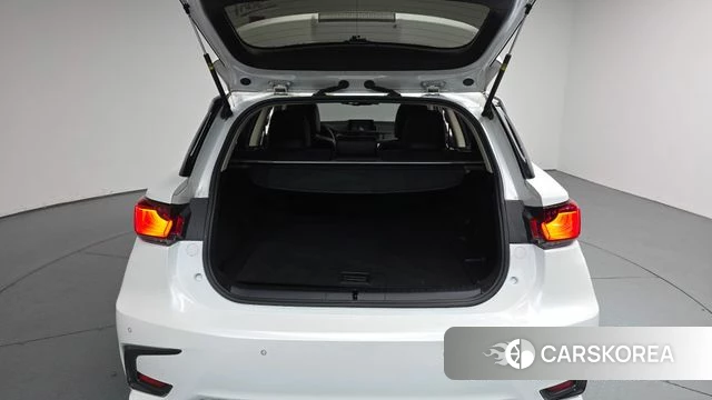 Lexus CT200h id 4378243 из Кореи 11