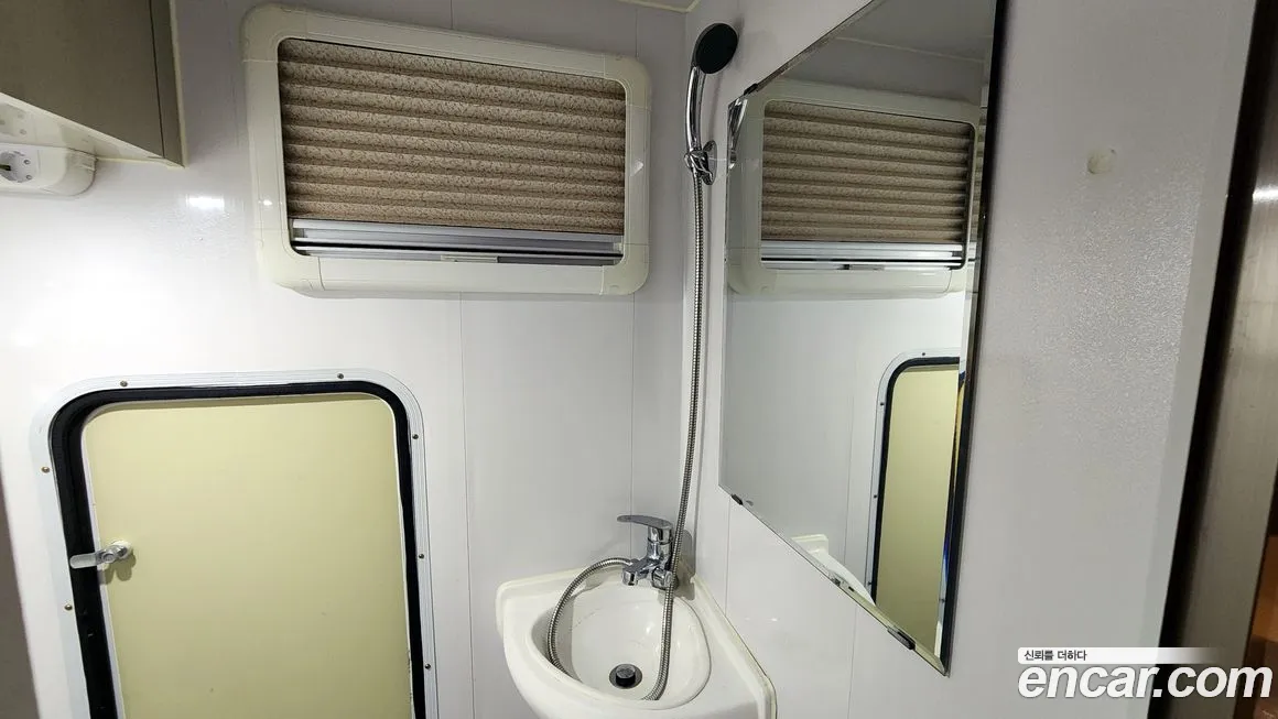 Hyundai The New Grand Starex id 1424561 из Кореи 11