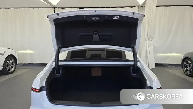 Hyundai Grandeur (GN7) id 3316643 из Кореи 11