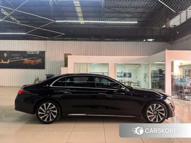 Mercedes-Benz E-class id 4279240 из Китая 11
