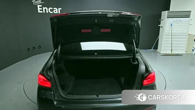 BMW 5 Series (G30) id 3518255 из Кореи 11