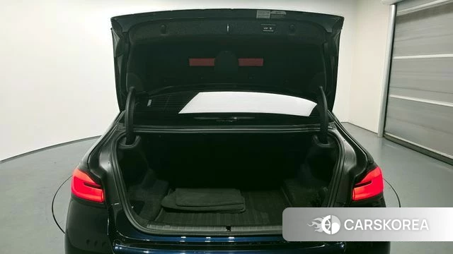 BMW 5 Series (G30) id 4354674 из Кореи 11