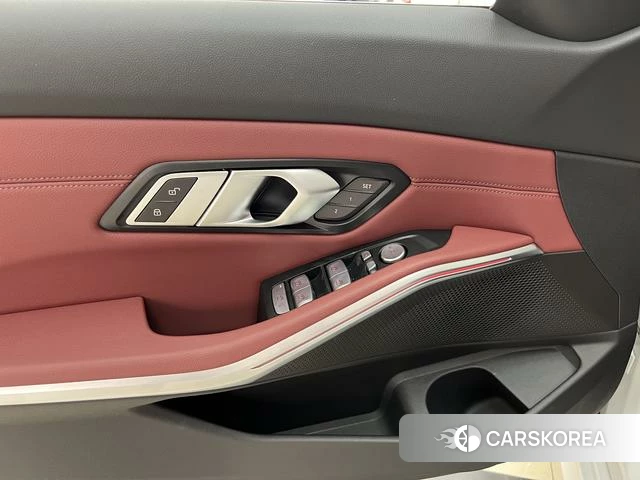 BMW 3 series id 4278681 из Китая 11