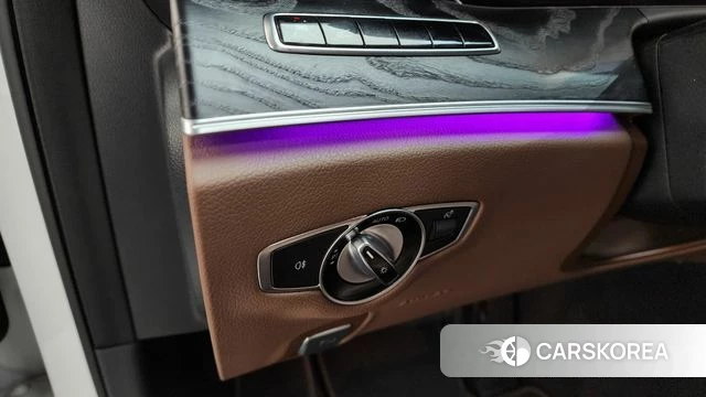 Mercedes-Benz E-Class W213 id 4390397 из Кореи 11