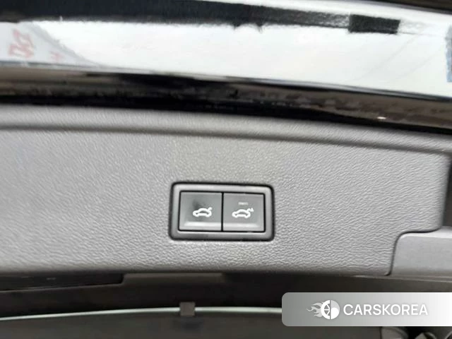 Volkswagen Touareg id 4394047 из Китая 11