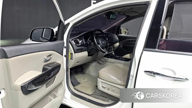Kia The New Carnival id 4325868 из Кореи 11
