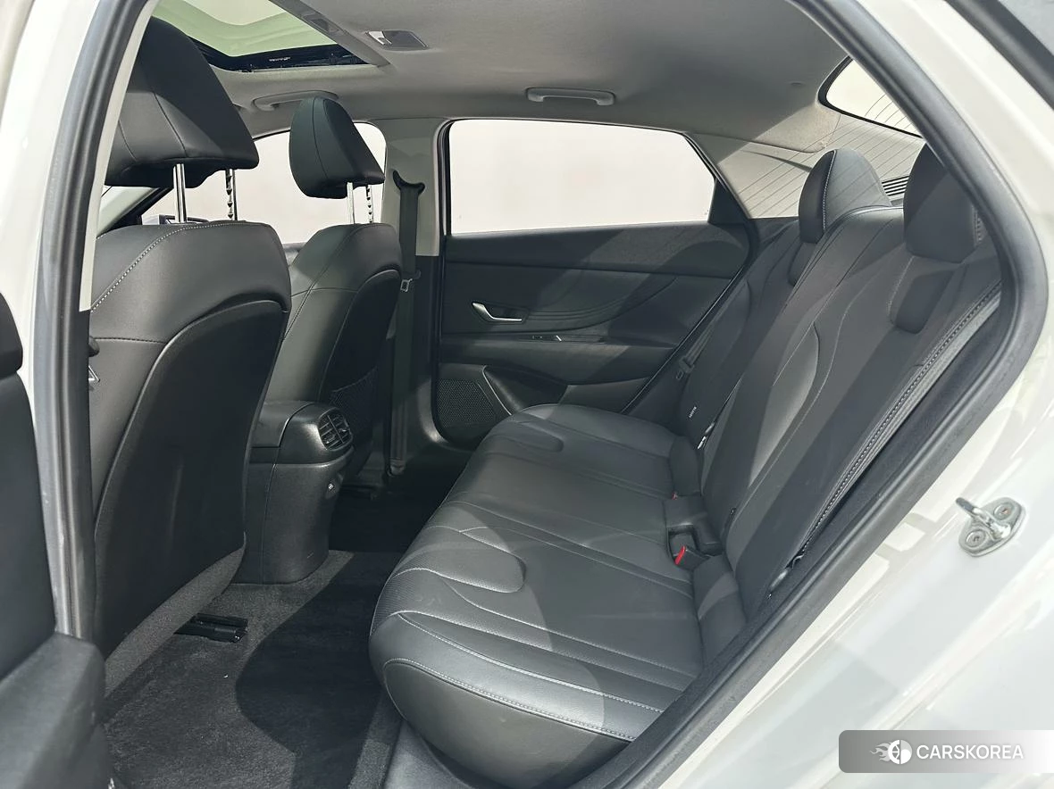 Hyundai Elantra id 4504878 из Китая 11