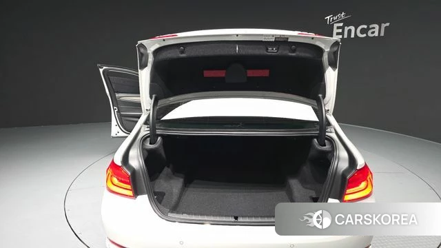 BMW 5 Series (G30) id 3936516 из Кореи 11