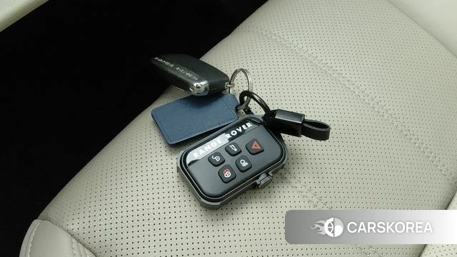 Land Rover Range Rover Velar id 3860787 из Кореи 11