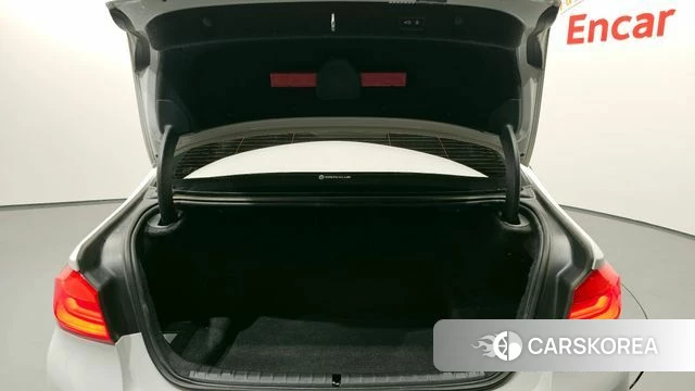 BMW 5 Series (G30) id 4180033 из Кореи 11