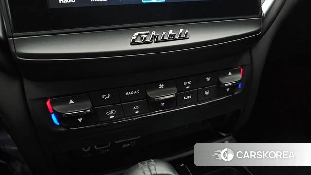 Maserati Ghibli id 4667611 из Кореи 11