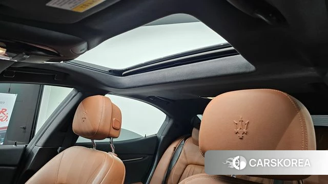 Maserati Ghibli id 3828688 из Кореи 11