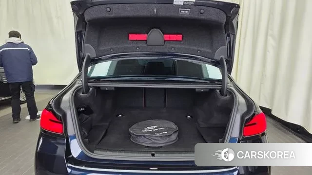 BMW 5 Series (G30) id 3735035 из Кореи 11