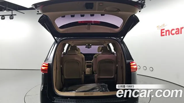 Kia The New Carnival id 2718611 из Кореи 11