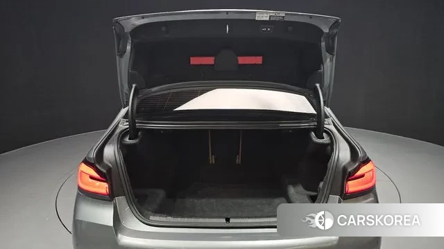 BMW 5 Series (G30) id 3389149 из Кореи 11