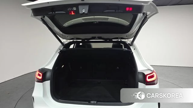 Mercedes-Benz GLA - Class H247 id 3859168 из Кореи 11